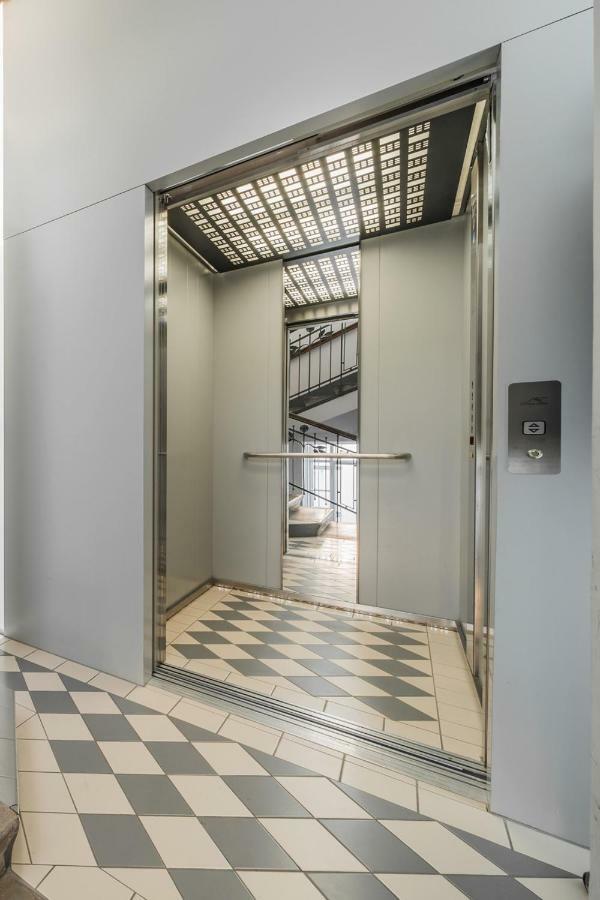 Herzlich Willkommen - Kuess Die Hand 2 Vienna Exterior photo